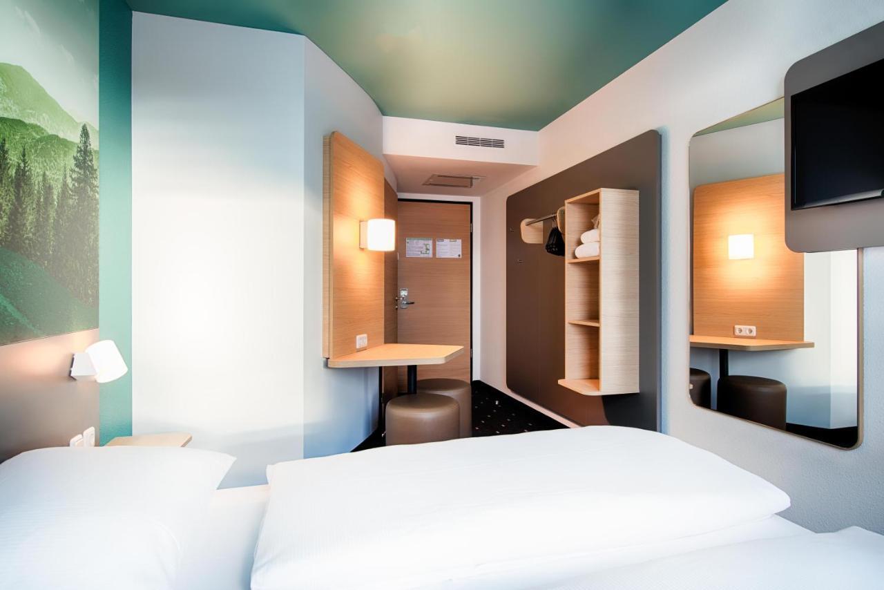 B&B Hotel Muenchen-푸츠브룬 외부 사진