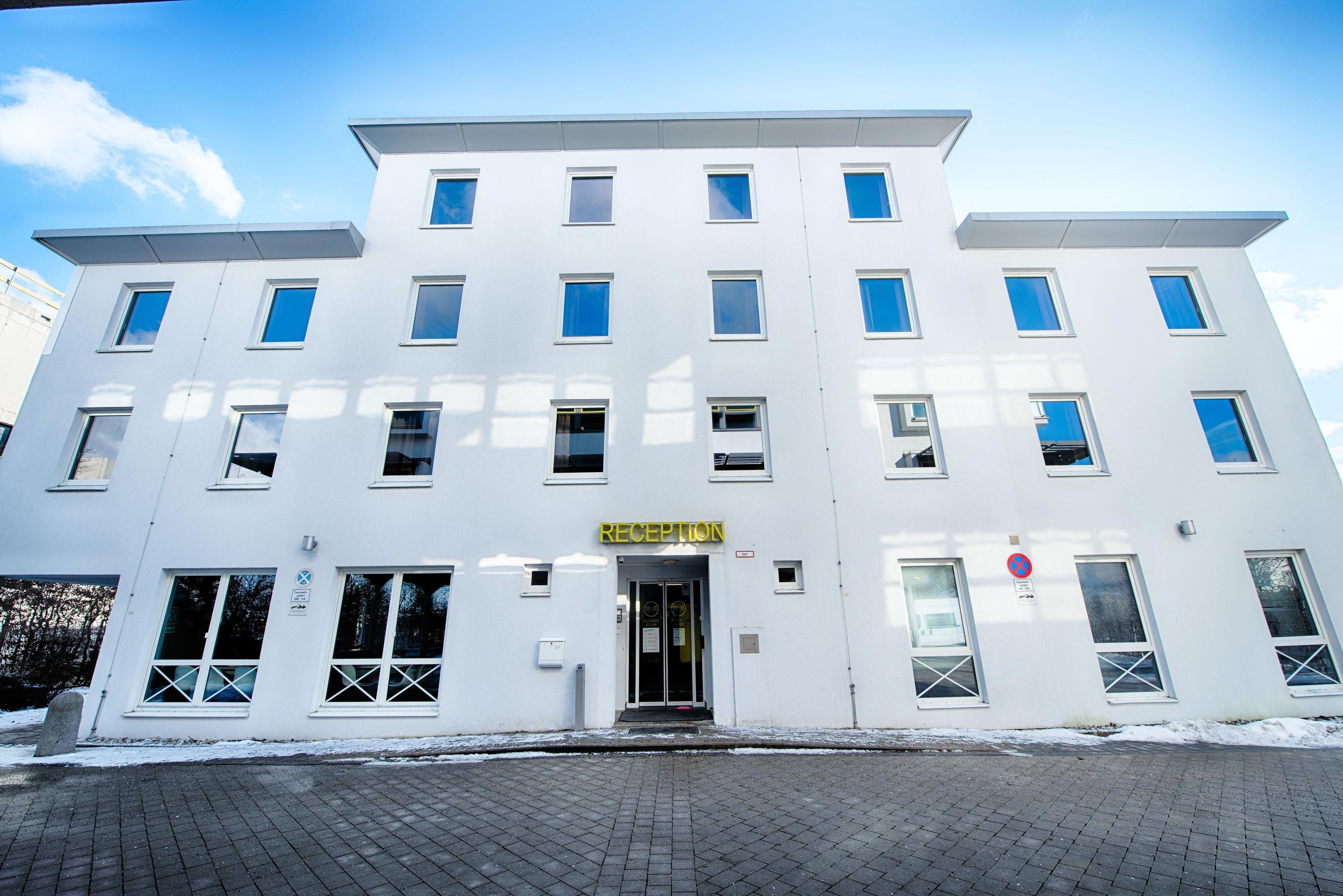 B&B Hotel Muenchen-푸츠브룬 외부 사진