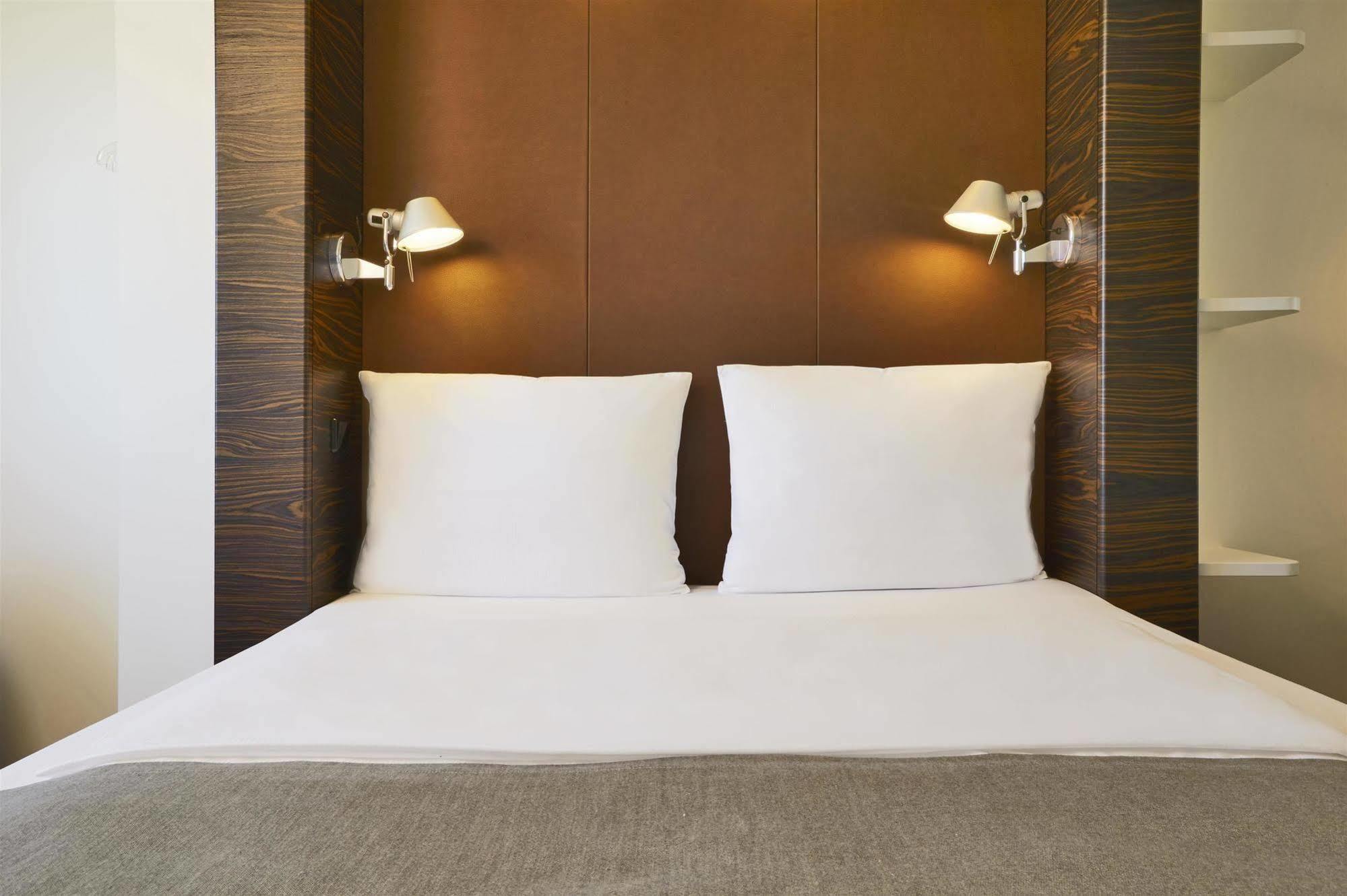 B&B Hotel Muenchen-푸츠브룬 외부 사진